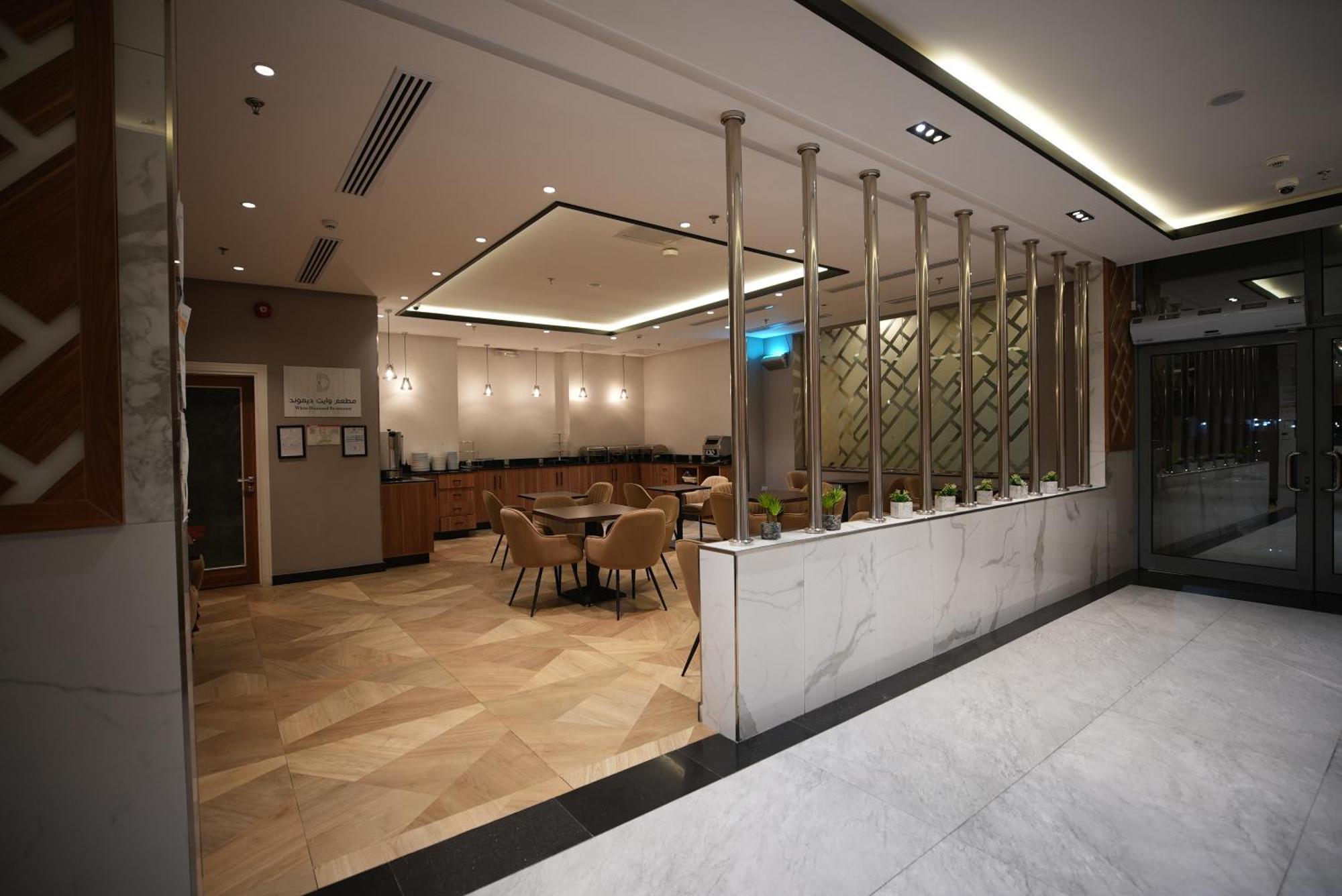 White Diamond Hotel Sari Dzsidda Kültér fotó