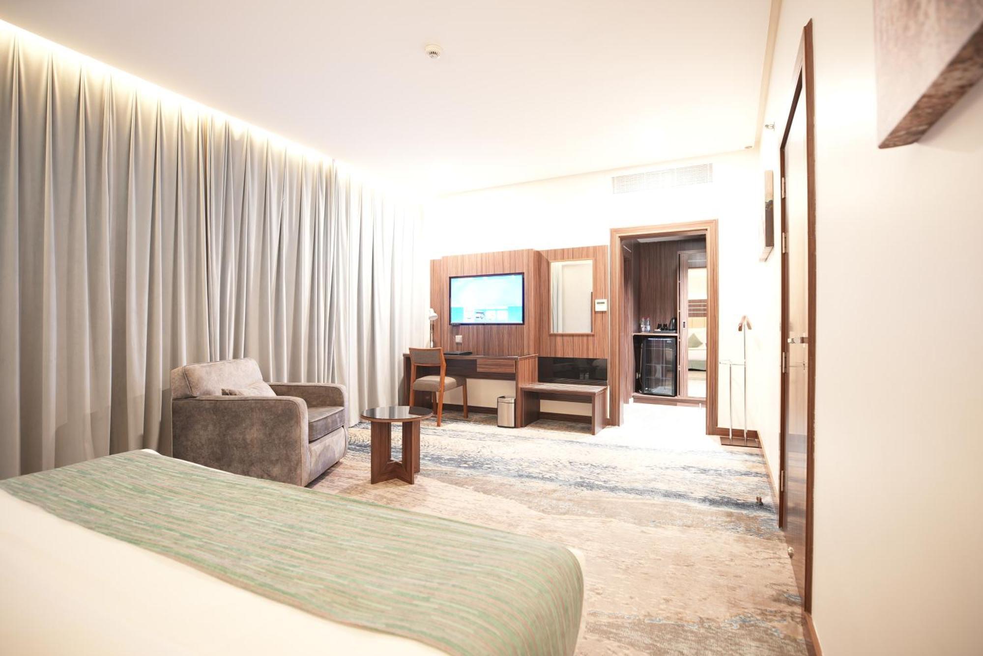 White Diamond Hotel Sari Dzsidda Kültér fotó
