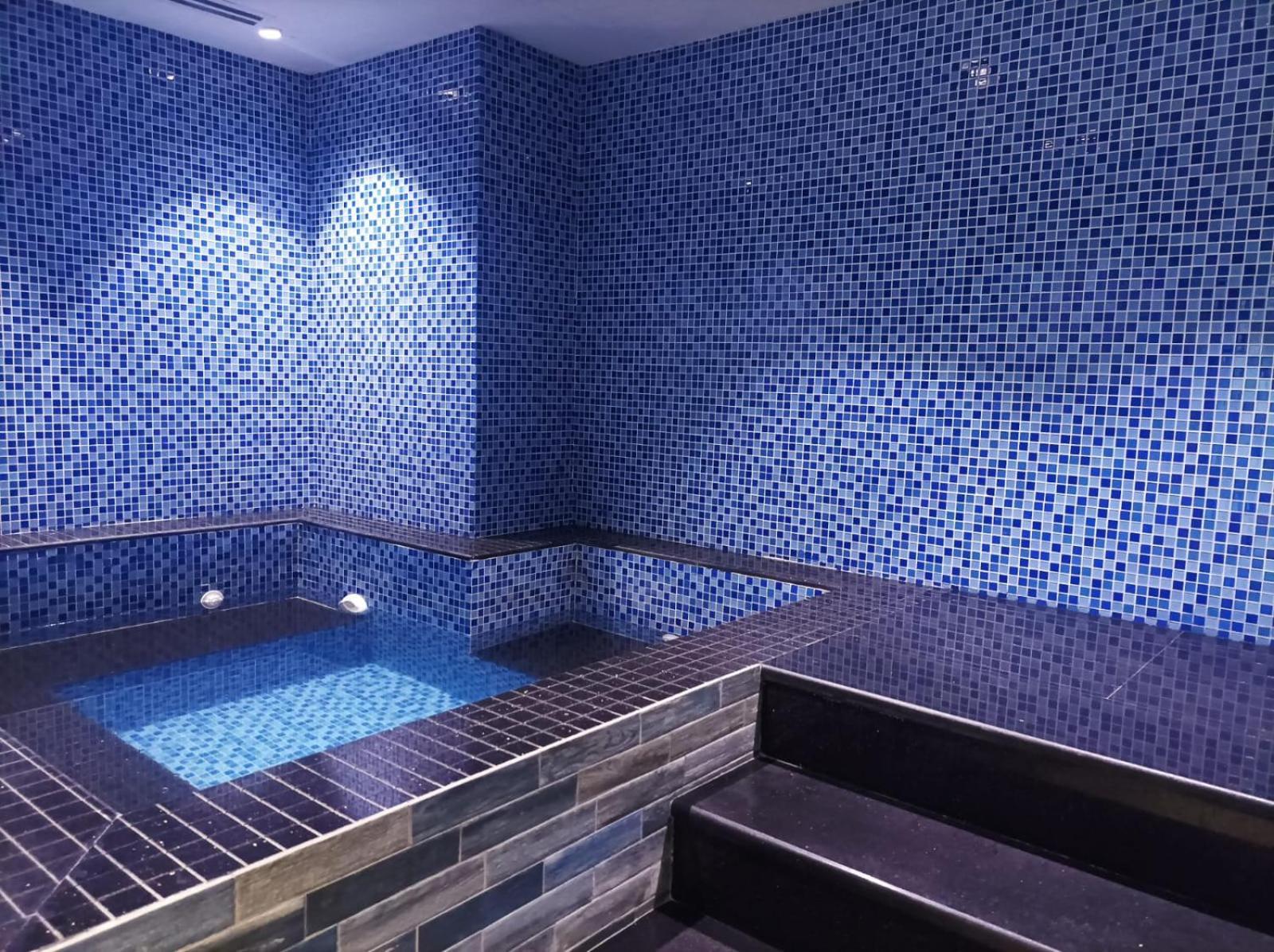 White Diamond Hotel Sari Dzsidda Kültér fotó