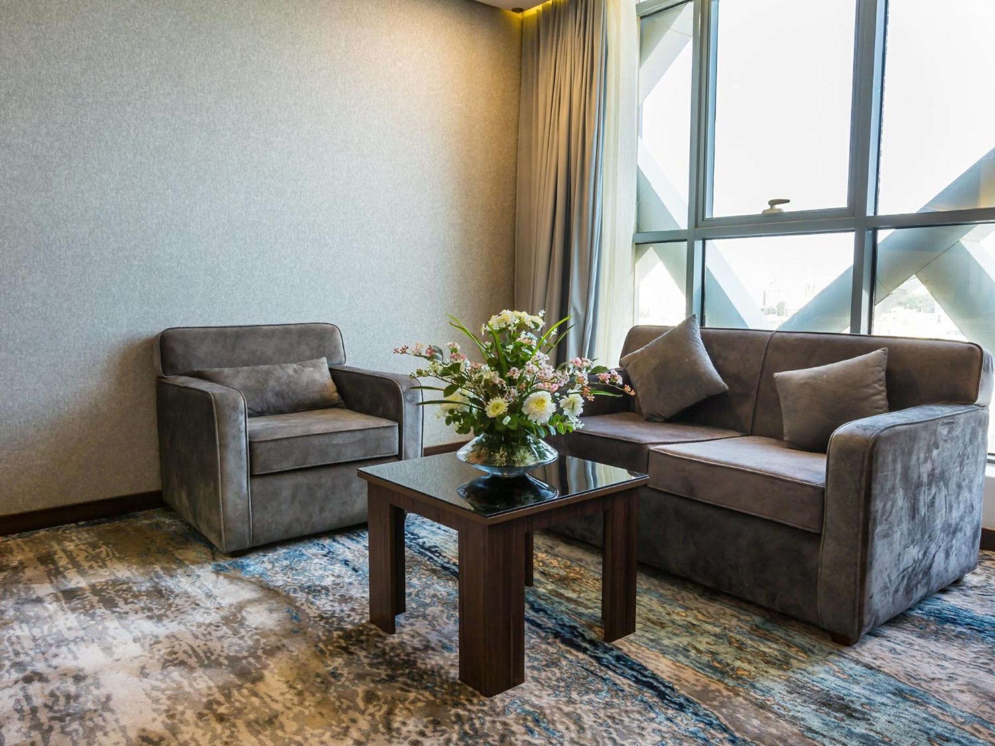 White Diamond Hotel Sari Dzsidda Kültér fotó